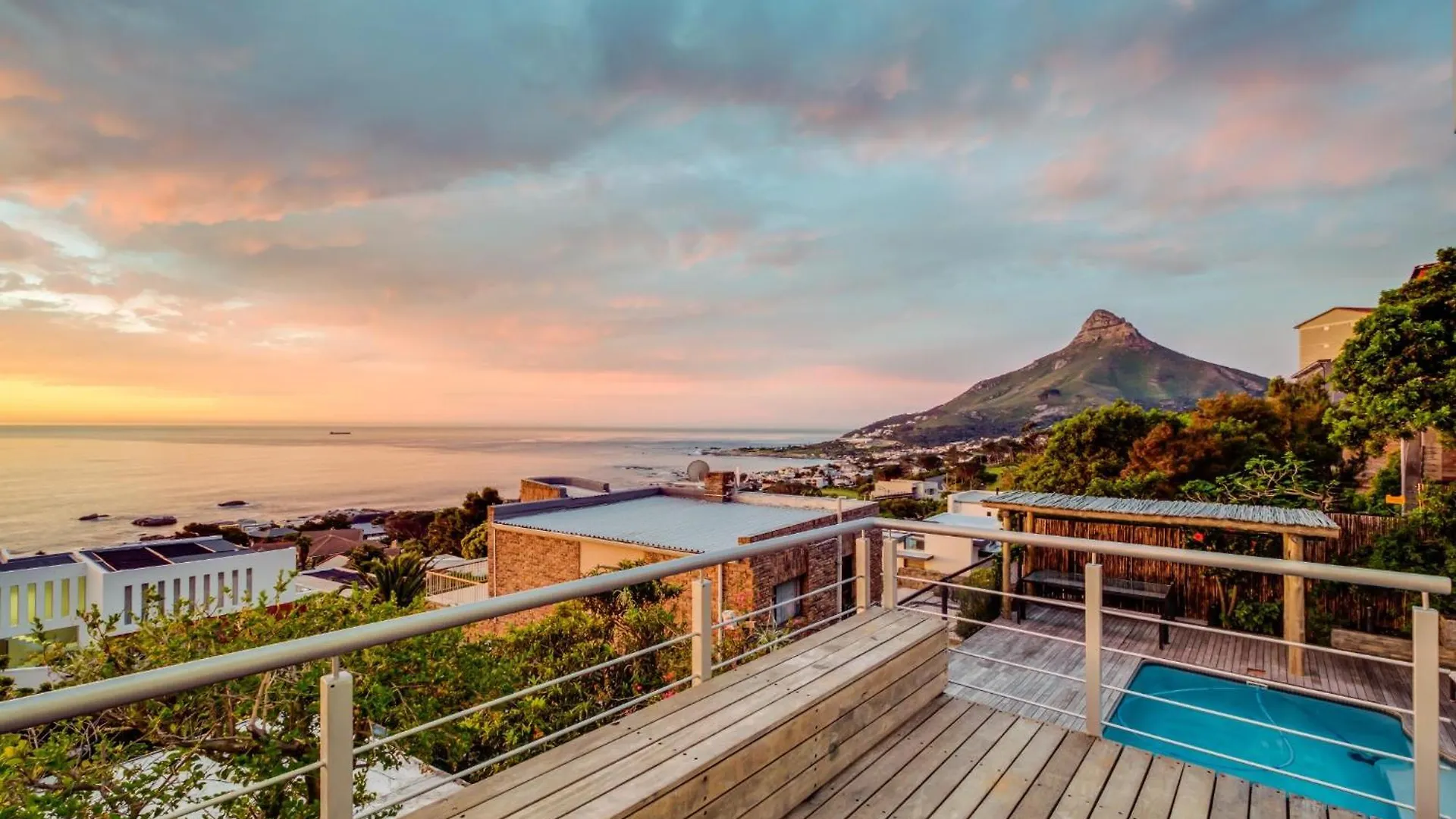 Sunset Views location